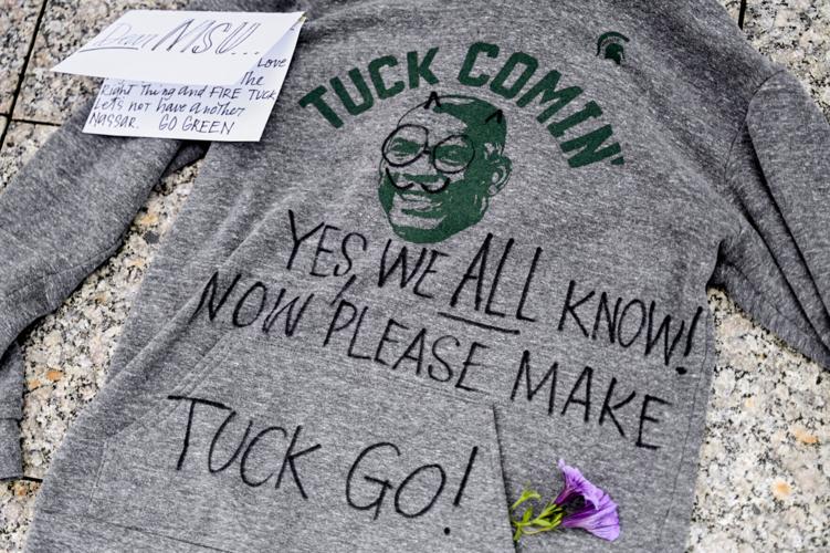 Defamed sweatshirt