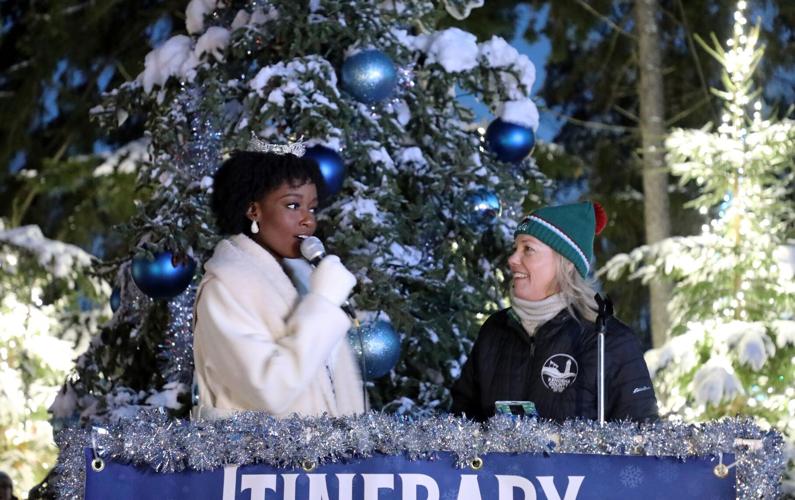 2025 Kenosha County tree lighting