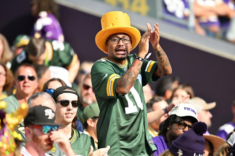FOOTBALL-NFL-MIN-GB/