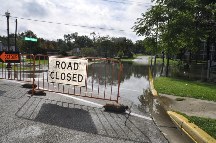Flash flood Lake Geneva road closed