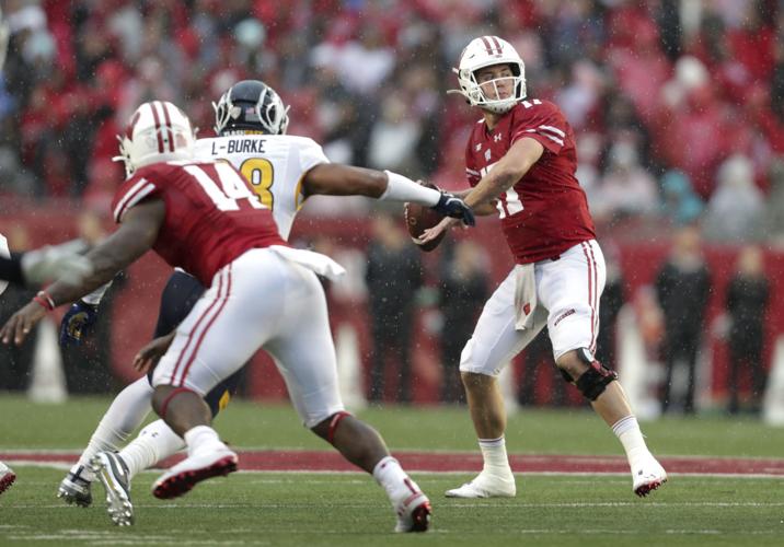Badgers 48, Golden Flashes 0