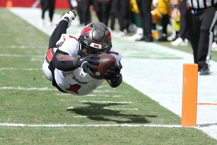 FOOTBALL-NFL-TB-GB/