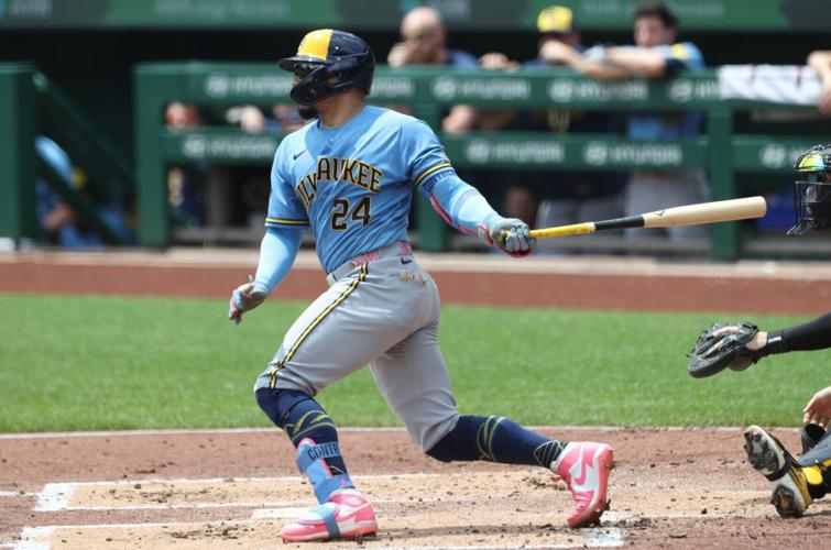 BASEBALL-MLB-PIT-MIL/