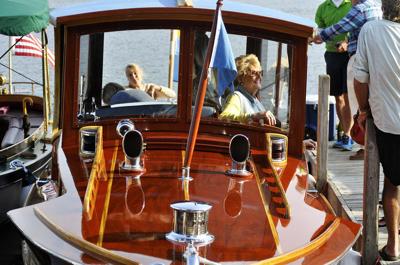 Classic boats on display at annual Fontana boat show