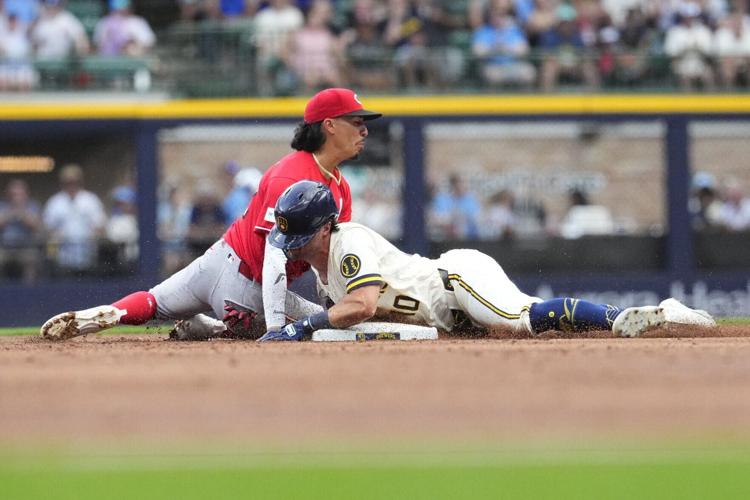 BASEBALL-MLB-MIL-CIN/