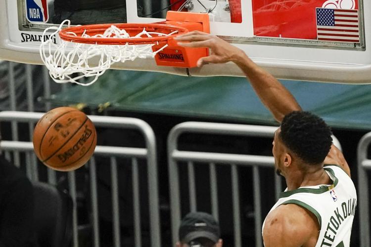 Nuggets Bucks Basketball