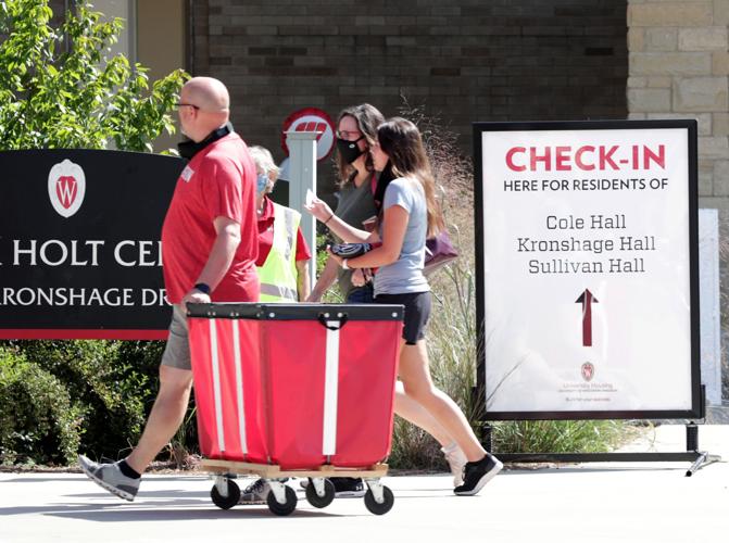 UW Move in