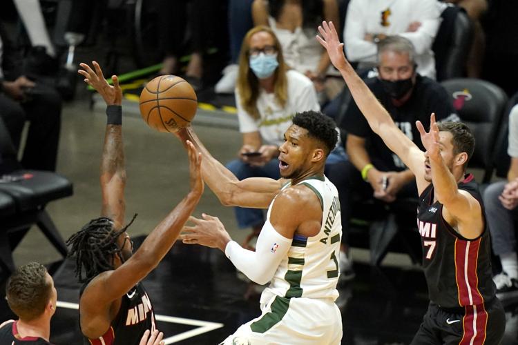 bucks jump photo