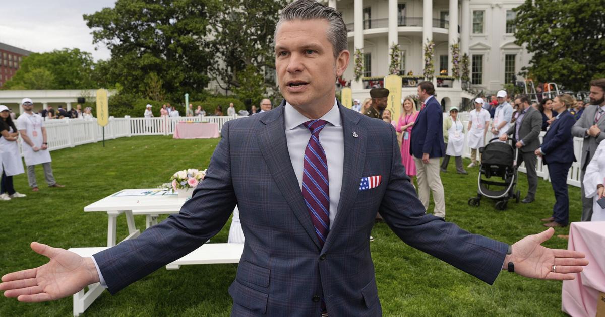 White House supports Hegseth amid new Signal chat revelation