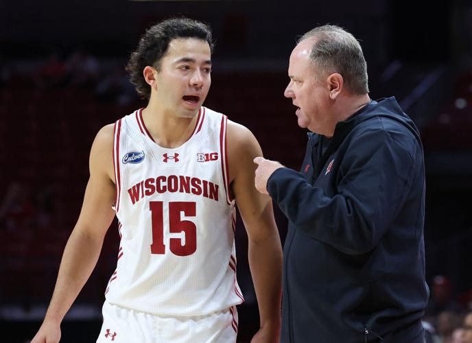 UW_v_UW-Parkside-16-20261010-298409.jpg