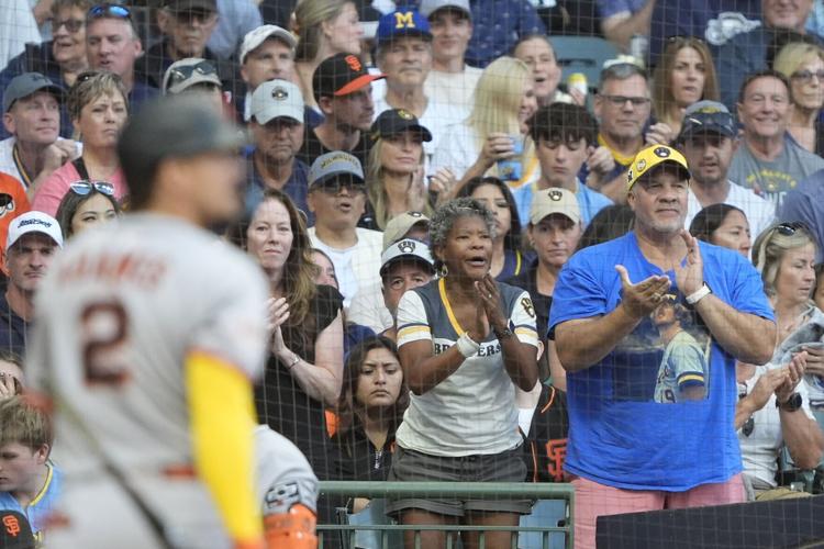 Giants Brewers Baseball