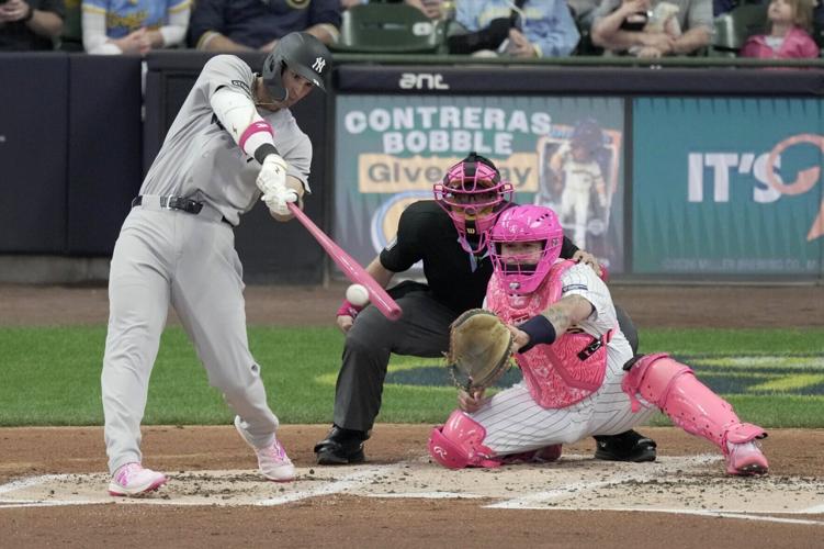 BASEBALL-MLB-MIL-NYY/