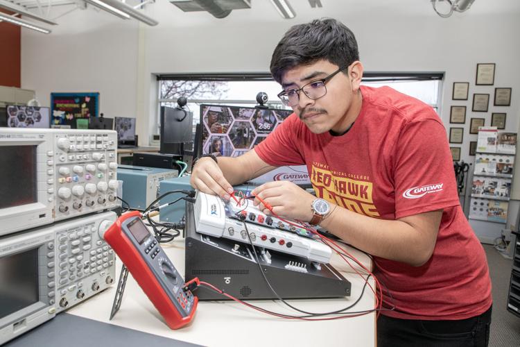 Luis Meza - Electrical Engineering Graduate - STEM Scholar - MSOE Transfer - November 2024