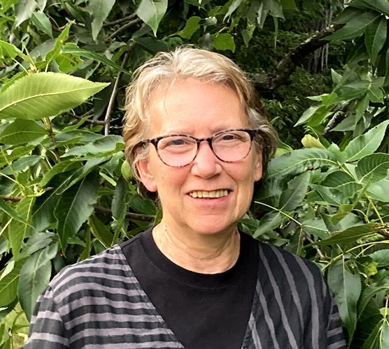 Peg Esposito is challenging Alderman Richard Hedlund during the April 4 election