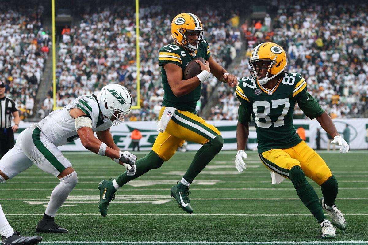 FOOTBALL-NFL-NYJ-GB/