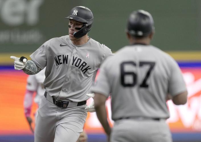 BASEBALL-MLB-MIL-NYY/