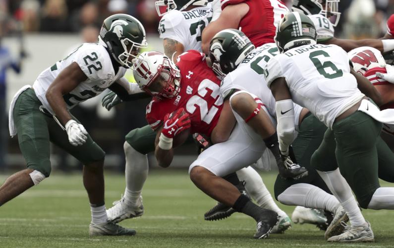 Badgers 38, Spartans 0