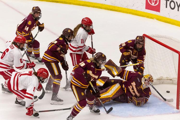 12022023 Badger w hockey vs minn duluth SKM 12.JPG