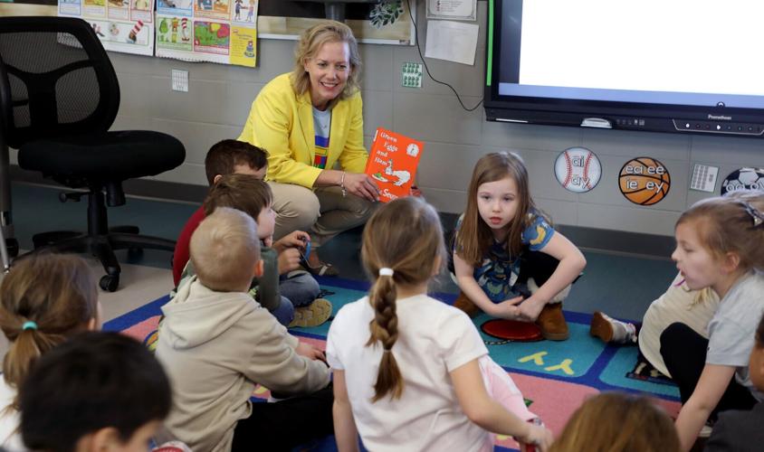 Kerkman reads to students at Bristol School