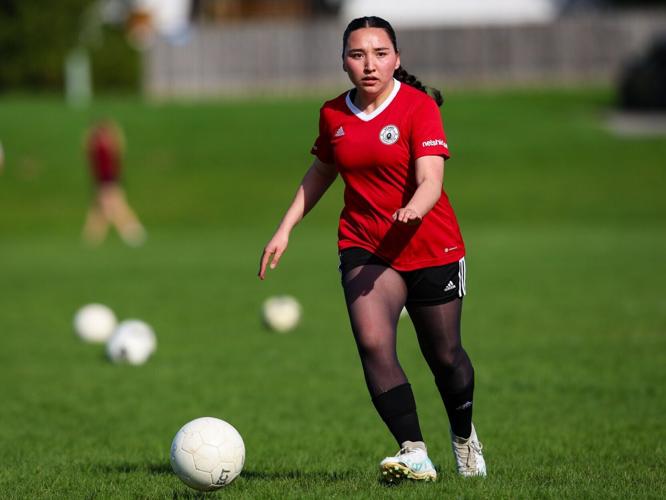 042226-WaylandSoccerPlayers-0004-04282026102804.jpg