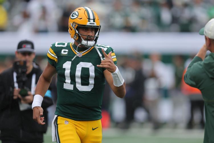 FOOTBALL-NFL-NYJ-GB/