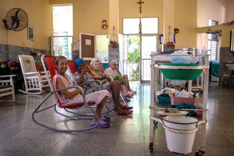 Residents of the San Francisco de Paula Home for Elderly Women
