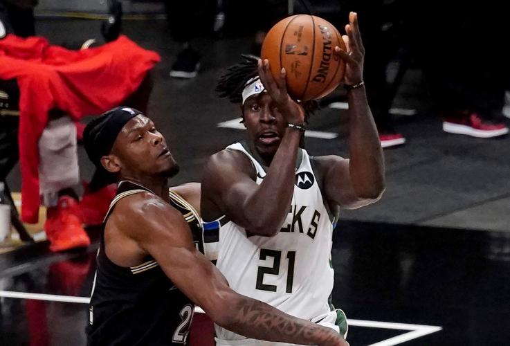 Bucks jump image 7-3