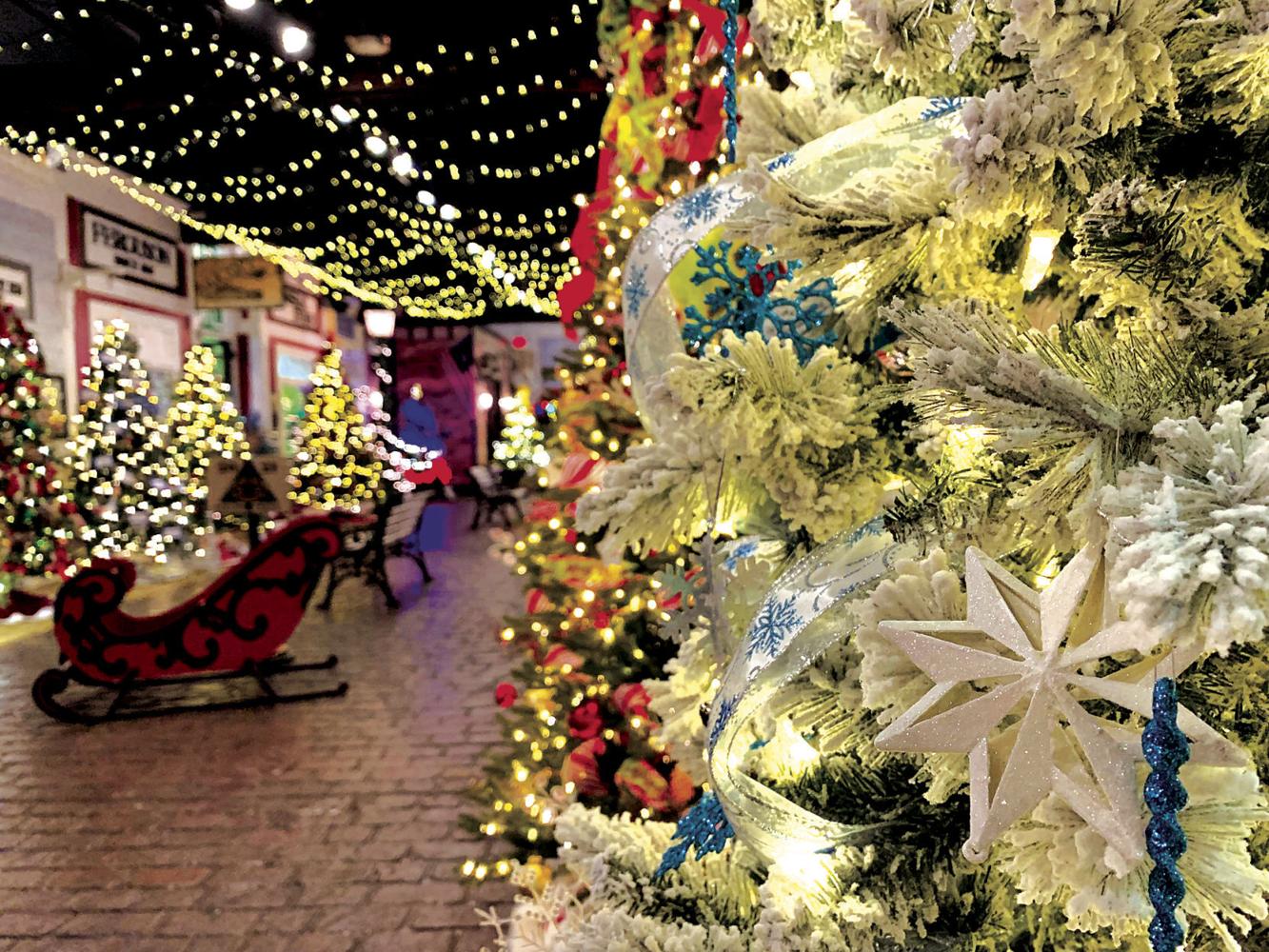 Photo gallery Parade of Trees brings holiday splendor to Geneva Lake