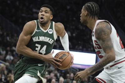 Bulls Bucks Basketball