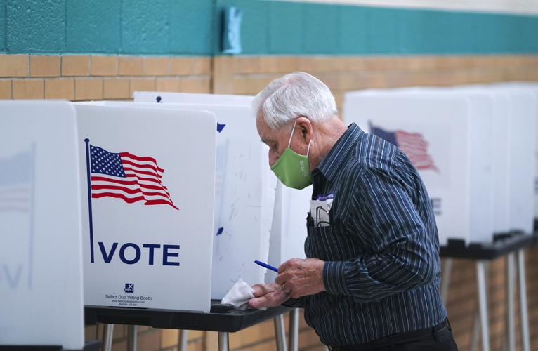 2020-11-03-Madisonvoting05-11032020104400