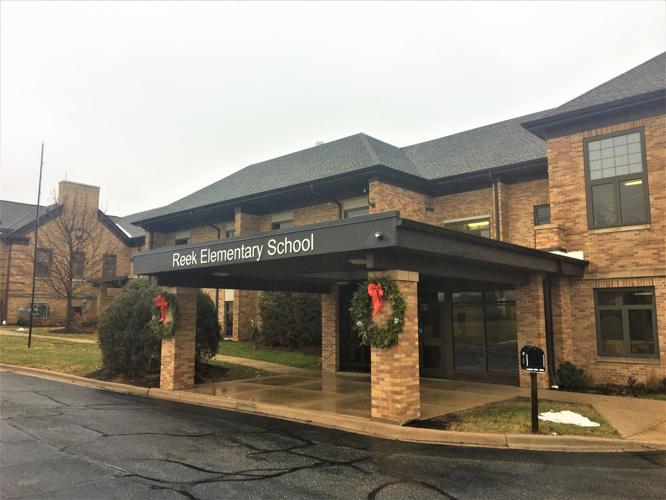 Reek Elementary School (Linn Joint 6 School District), W4094 S. Lakeshore Dr., Town of Linn