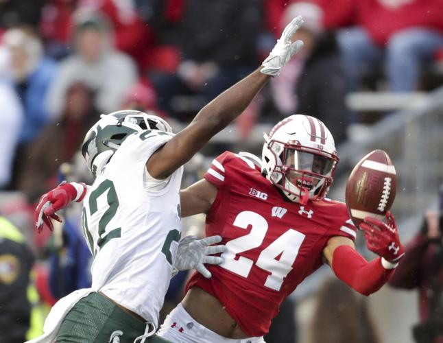 Badgers 38, Spartans 0