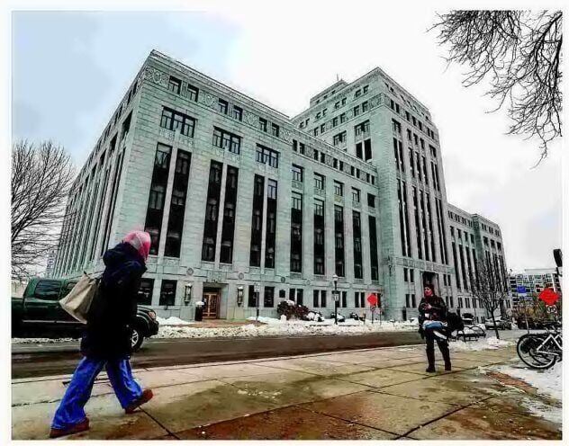 Bids open to buy State Office Building (Copy)