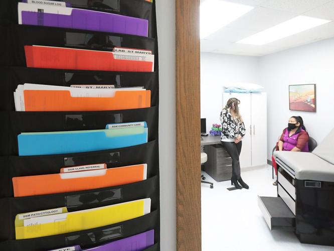 File folder, Sochan and Cruz