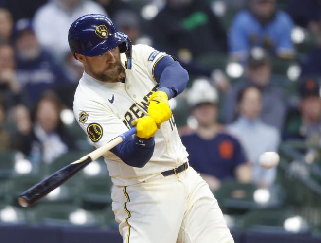 Tigers Brewers Baseball