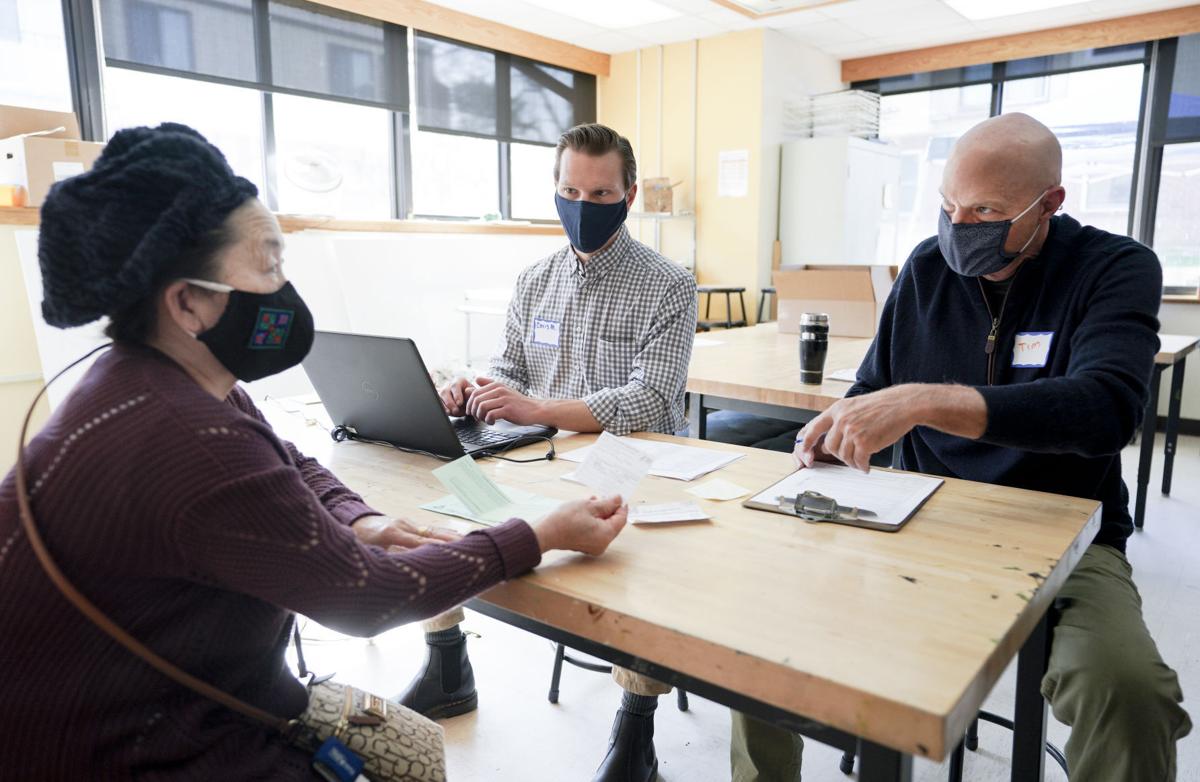 Mullen and Docter checking in Xiong