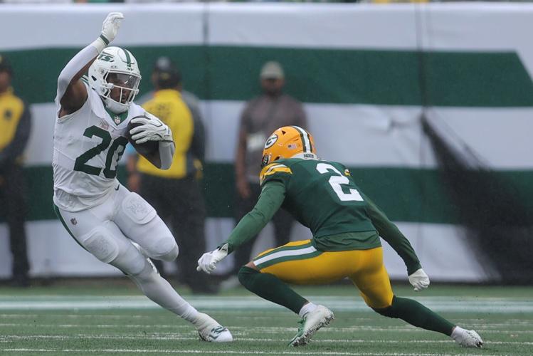FOOTBALL-NFL-NYJ-GB/