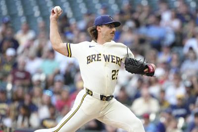 BASEBALL-MLB-MIL-PIT/