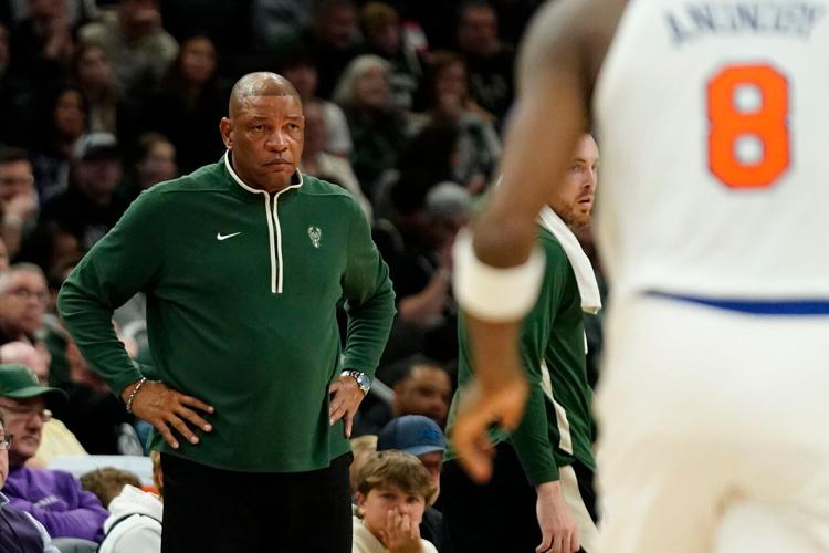 Knicks Bucks Basketball