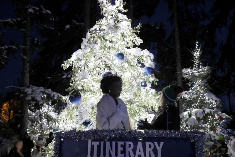 2025 Kenosha County tree lighting