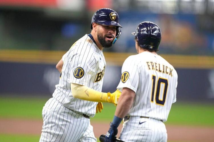 White Sox Brewers Baseball