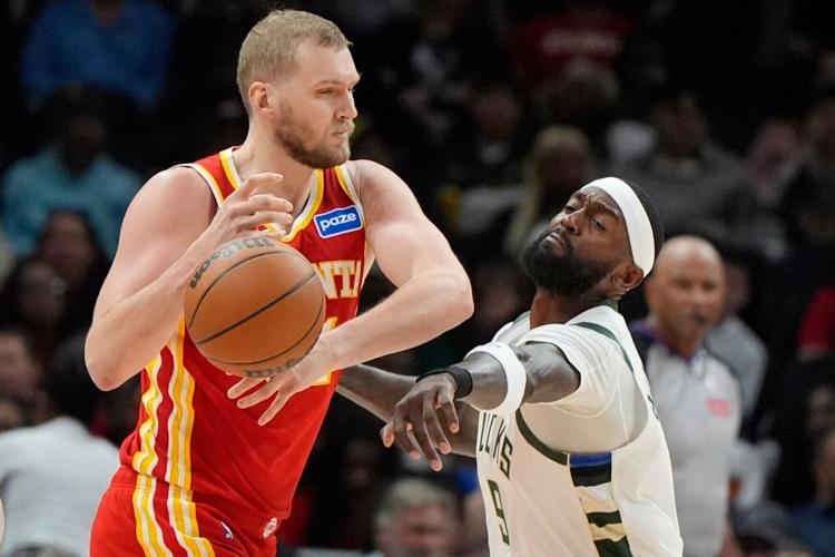 Bucks Hawks Basketball