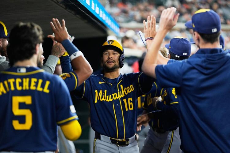 Brewers Tigers Baseball