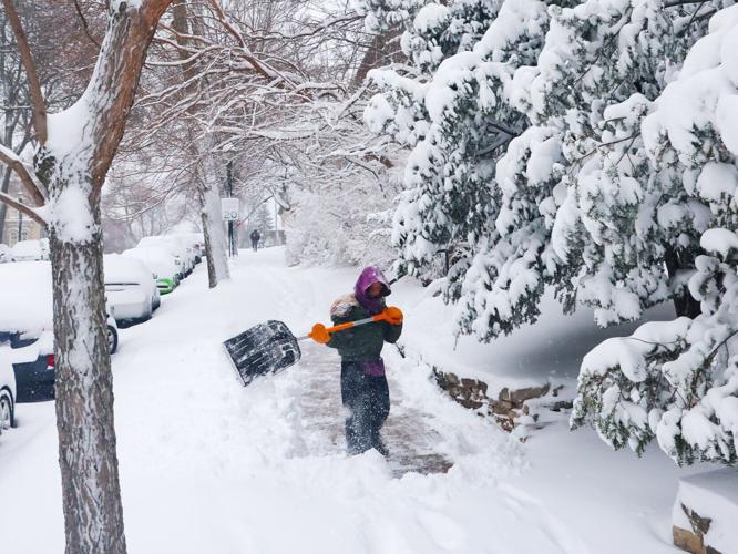 031726-wsj-news-weather1