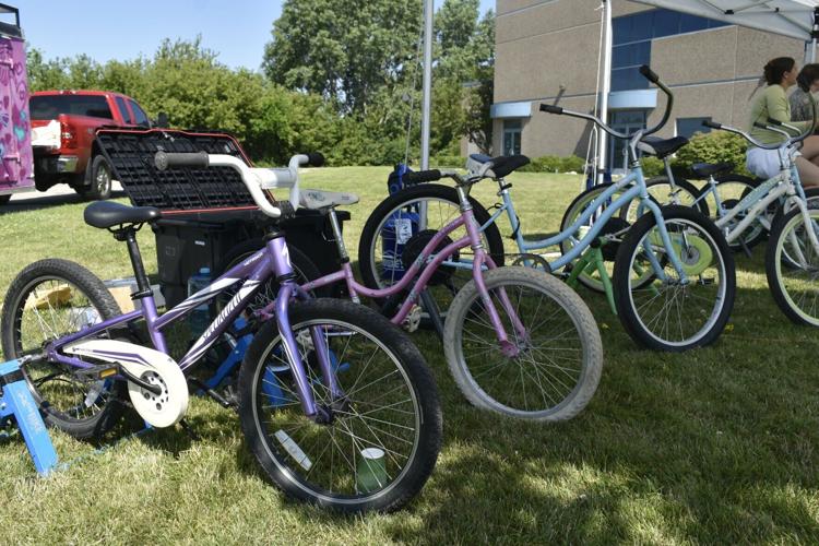 Power-generating bicycles