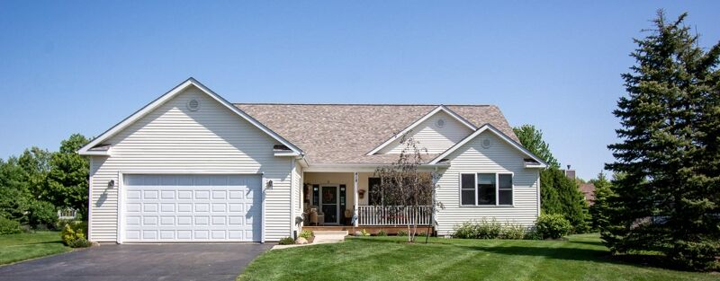 4 Bedroom Home in Williams Bay - $499,000