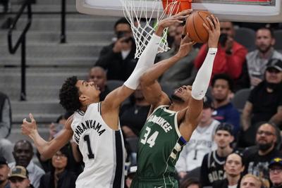 Bucks Spurs Basketball