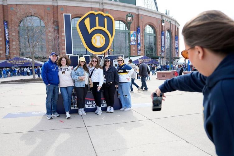 White Sox Brewers Baseball
