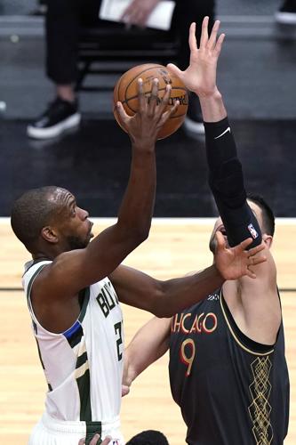 bucks photo 4-30