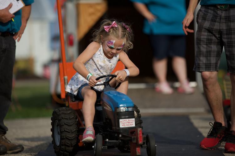 Kids tractor pulls at Walworth County Fair